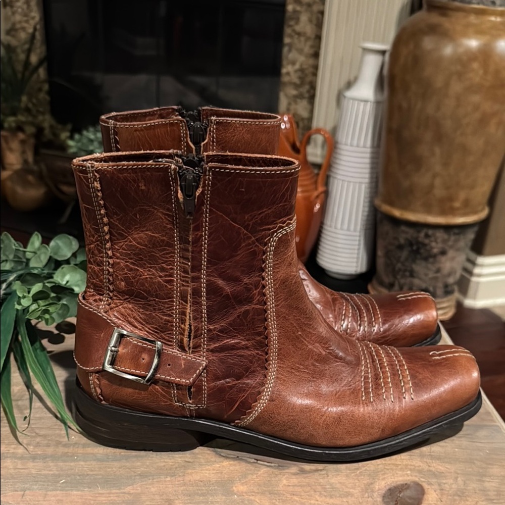 Bronx Dark Brown Men’s Leather Boots. Excellent Condition, Size 42.